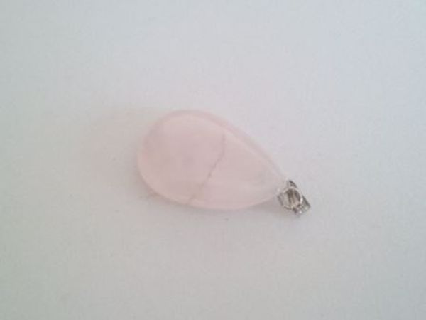 Imagen de Colgante de piedra natural en forma de lágrima Cuarzo rosa