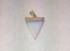 Imagen de COLGANTE TRIANGULO PIEDRA NATURAL OPALO 30 MMS