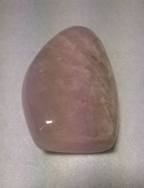 Imagen de PIEDRA NATURAL CUARZO ROSA 520 GR