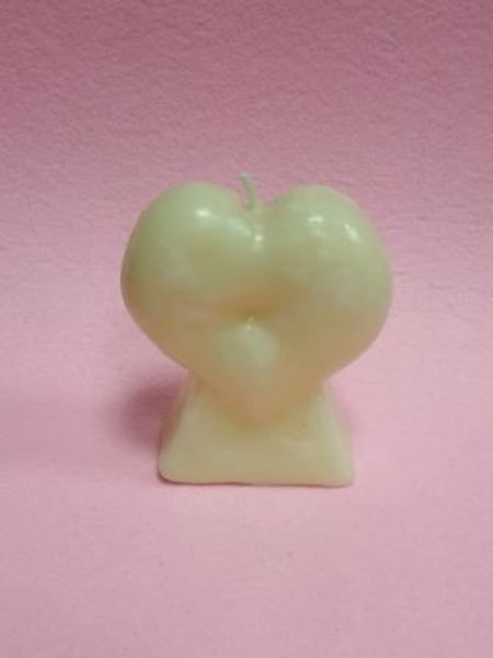 Imagen de Vela Corazón Miel 9 CM.