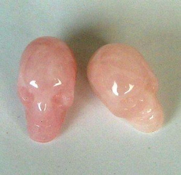 Imagen de AMULETO CALAVERA PIEDRA NATURAL CUARZO ROSA