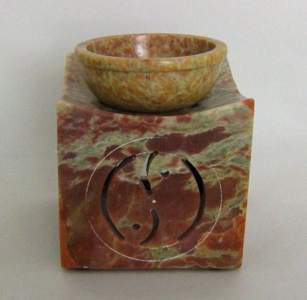 Imagen de Quemador piedra natural jabón símbolo Yin-Yang sagrado con apertura
