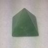 Imagen de  PIEDRA NATURAL PIRAMIDE JADE