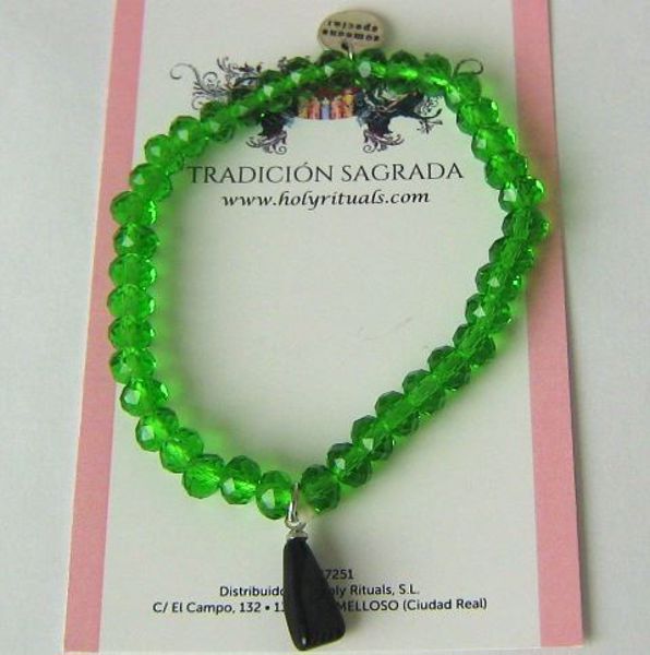 Imagen de Pulsera higa puño cerrado cristal swarovsky  verde facetado y medalla "someone special" . Contra mal de ojo.