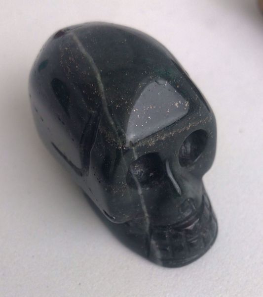 Imagen de AMULETO CALAVERA AVENTURINA VERDE 4.5 X 2.3 CM