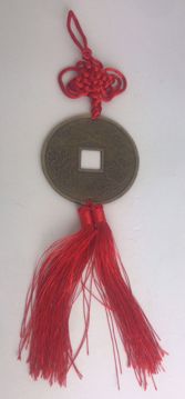 Imagen de COLGANTE FENG SHUI MONEDA 9.5 CM DE LA FORTUNA