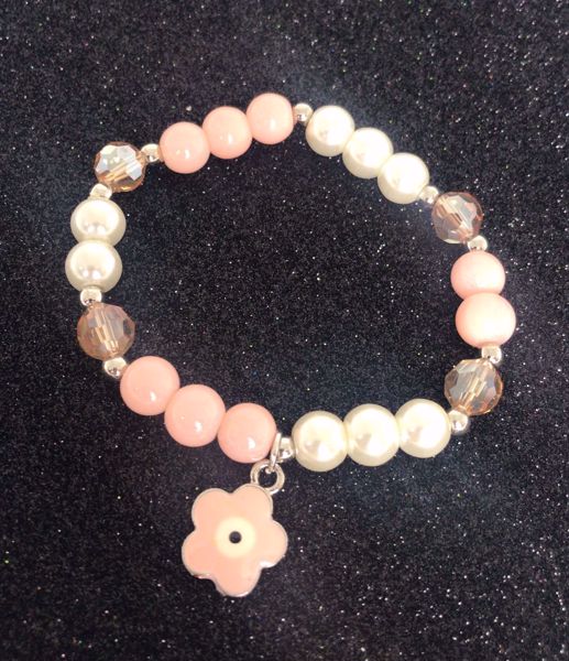 Imagen de PULSERA OJO TURCO CON OJO TURCO EN FORMA DE FLOR ROSA Y CRISTAL  Y PERLAS