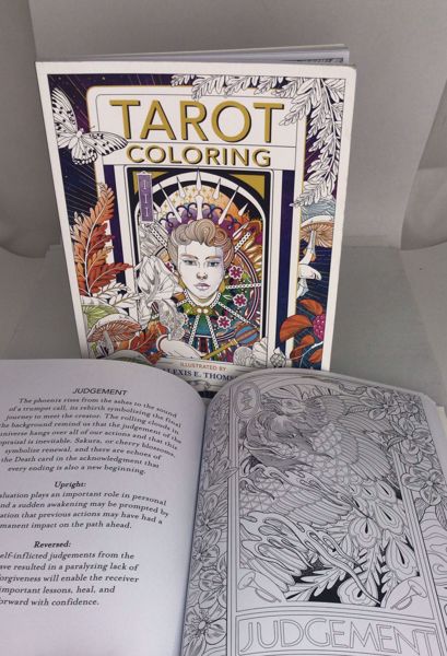 Imagen de Tarot Coloring. Alexis E. Thomson.