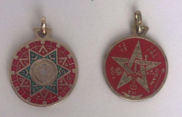 Imagen de Amuleto talismán colgante Tetragramatón y Hexagrama. 3 cms. Rojo