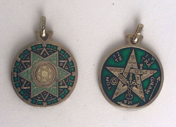 Imagen de Amuleto talismán colgante Tetragramatón y Hexagrama. 3 cms. Verde