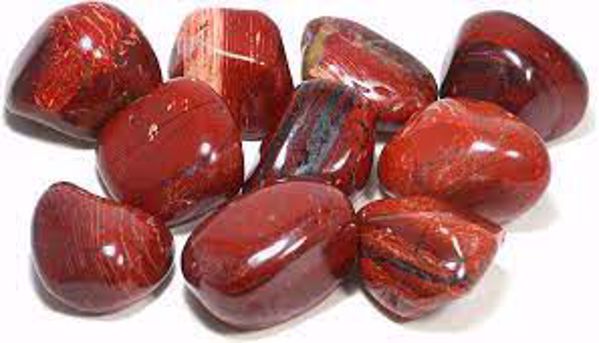 Imagen de PIEDRA NATURAL CANTO RODADO JASPE ROJO 15-25 mms