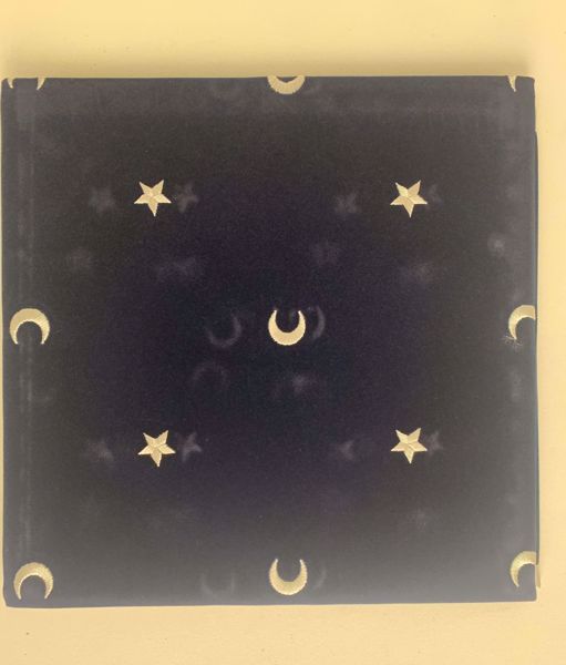 Imagen de TAPETE TERCIOPELO"MOON STARS" VELVET SIZE 80X80CM